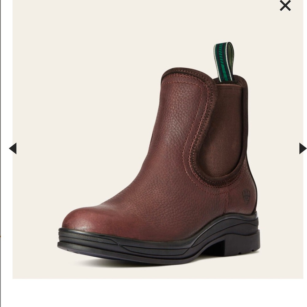 Ariat boots in excellent condition only wore them twice.